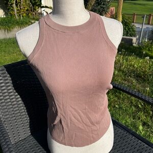 Sleeveless Ribbed Tank Top in Dusty Rose medium
